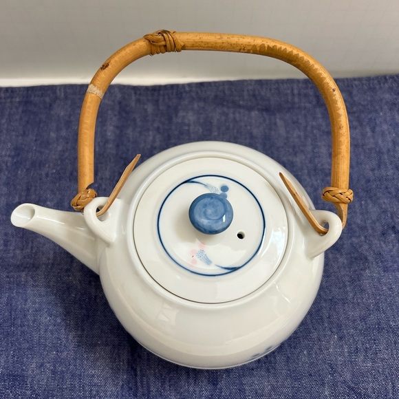 Teapot Set 4 Pieces 1 Kettle 3 Cups White Blue Light Pink Bamboo Wooden Handle - Picture 7 of 15